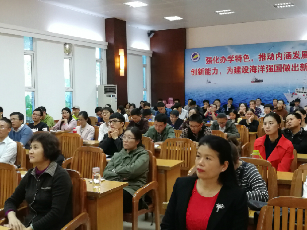 总结交流会现场.jpg