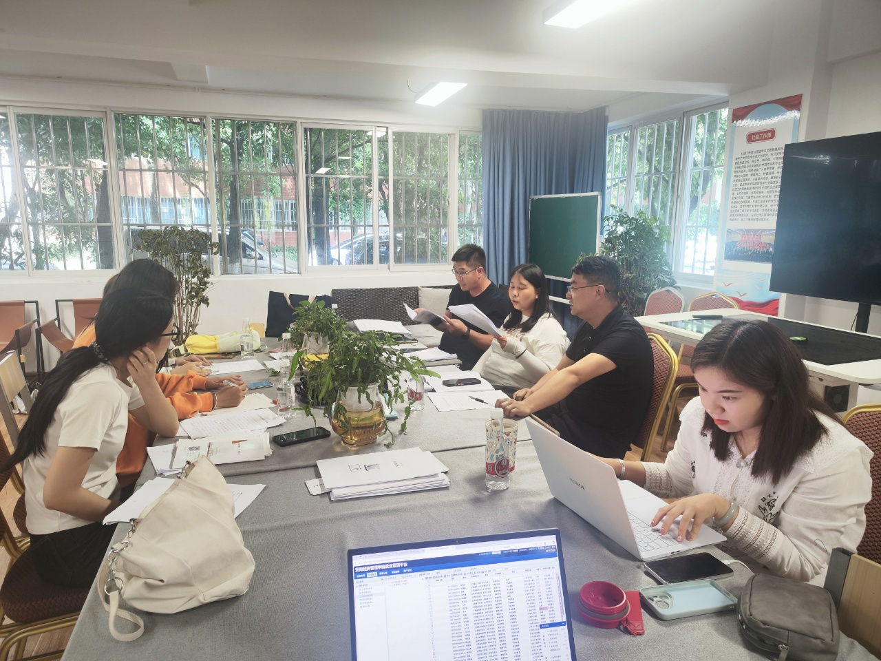 以赛促学强本领！beat365正版唯一官网必一深化就业创业政策育人实践 第 4 张