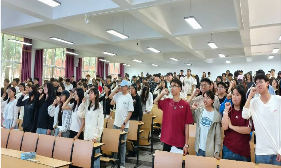 学院资讯 | 征信守护青春路  反诈筑牢安全墙 beat365正版唯一官网必一财经商贸学院开展征信反诈金融安全讲座 第 4 张